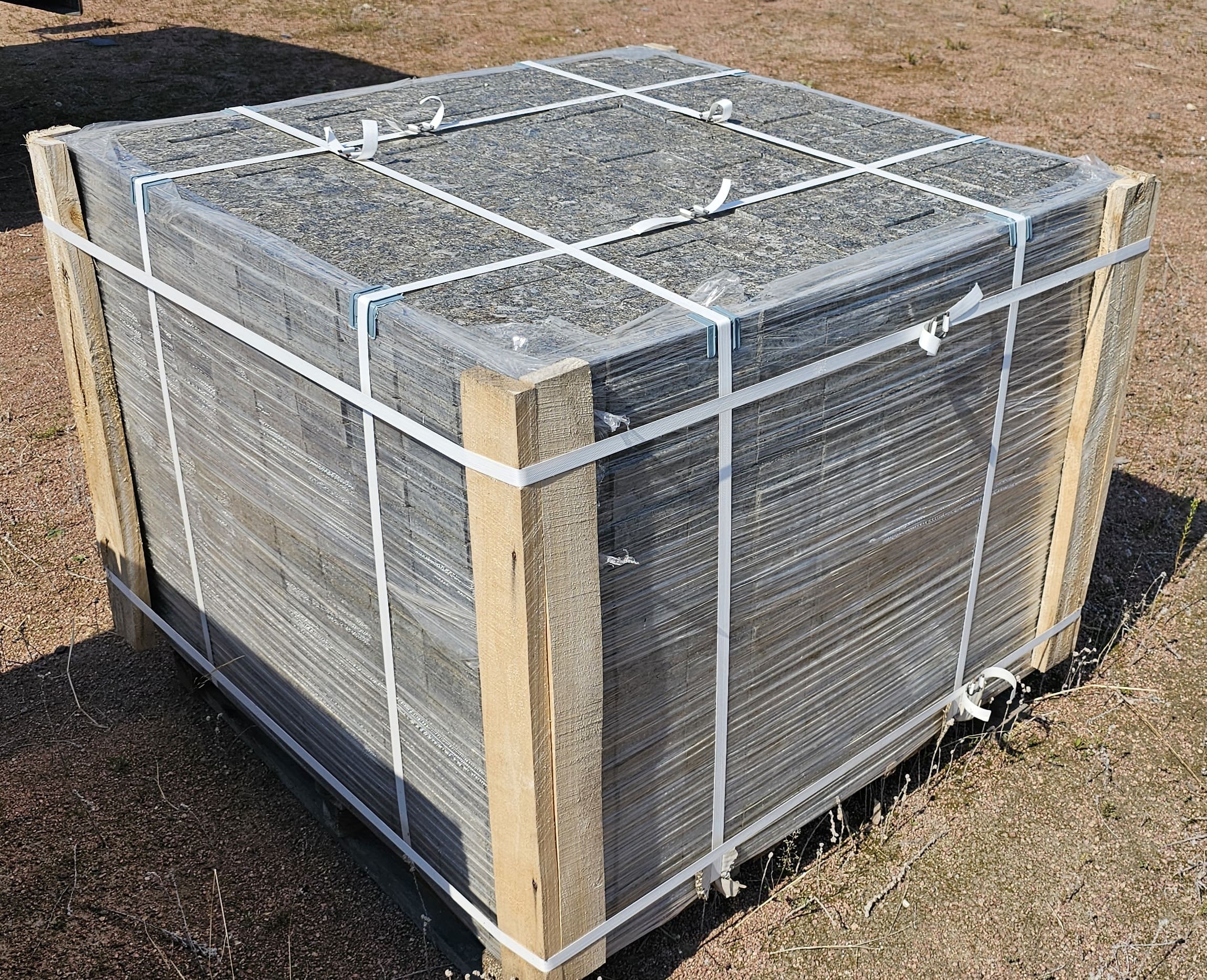 Kostka granitowa cięta płomieniowana ciemnoszara Labradoryt 10х10х3 cm - dodatkowe zdjęcie