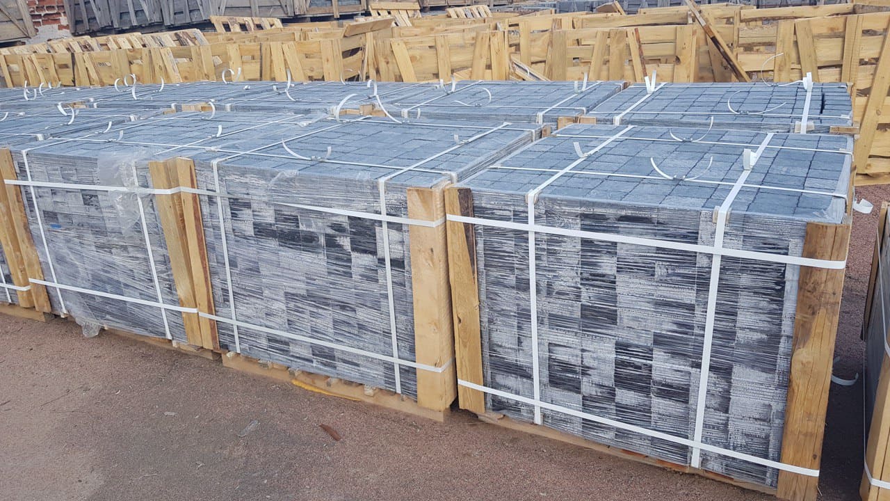 Kostka granitowa cięta płomieniowana ciemnoszara Gabro - dodatkowe zdjęcie